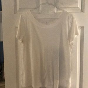 I Talbots white, scalloped neck short sleeve top